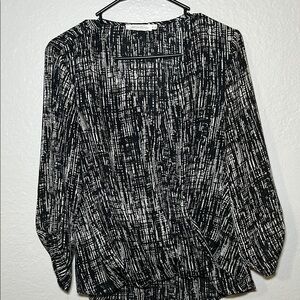 All in Favor Black and White Graphic 3/4 Sleeve Blouse